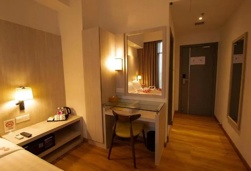 اتاق استاندارد با تخت بزرگ, Az Hotel & Serviced Apartments