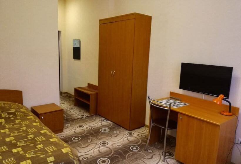 اتاق استاندارد یک نفره, Kruise