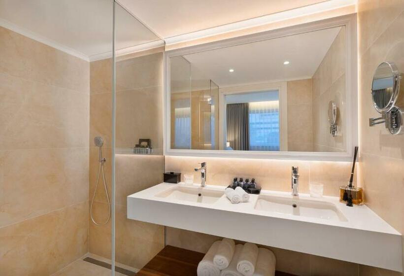 חדר סופריור נוף לבריכה, Herbert Samuel Milos Dead Sea