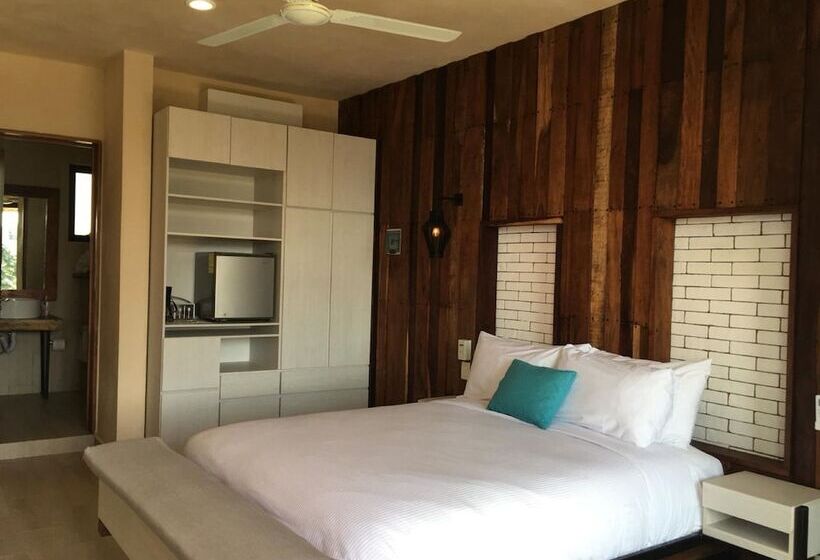 Quarto Basic Cama Casal, Polo 15