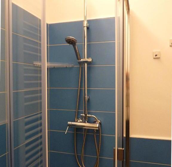 标准间带阳台, ánemos B&b