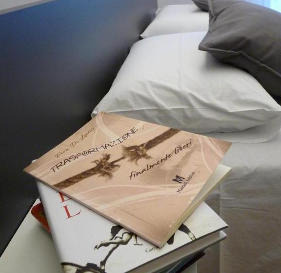 带大床的标准间, ánemos B&b