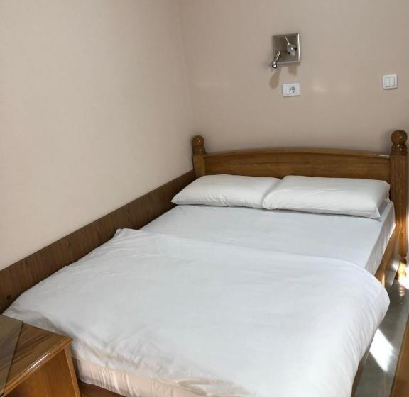 اتاق استاندارد, B&b Passage