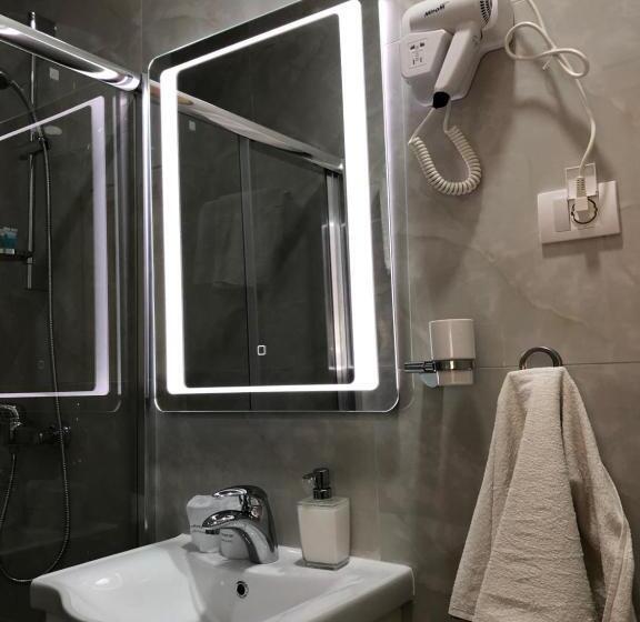 اتاق استاندارد, B&b Passage