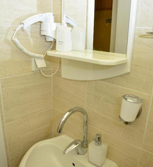 اتاق استاندارد سه نفره, B&b Passage