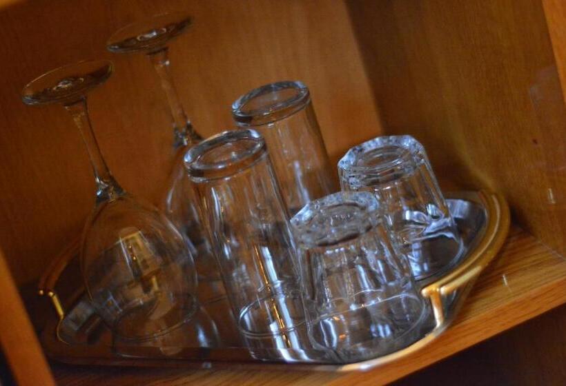 اتاق استاندارد چهار تخته, B&b Passage