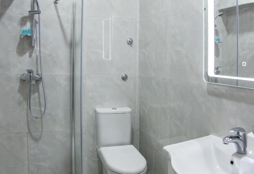 اتاق استاندارد چهار تخته, B&b Passage