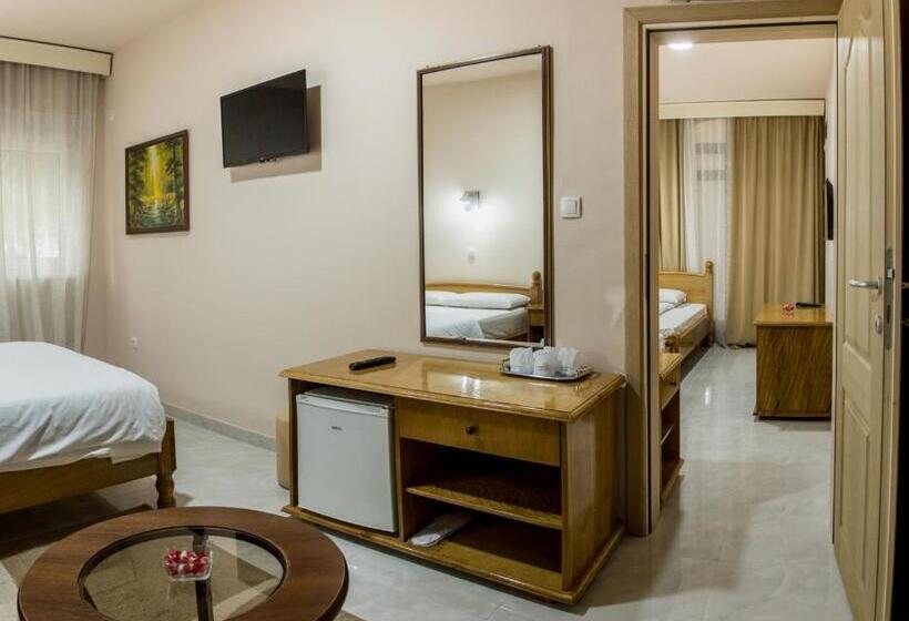 اتاق استاندارد چهار تخته, B&b Passage