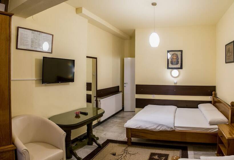 اتاق استاندارد سه نفره, B&b Passage