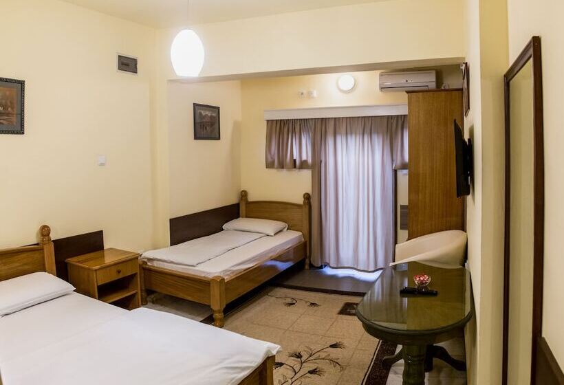 اتاق استاندارد سه نفره, B&b Passage