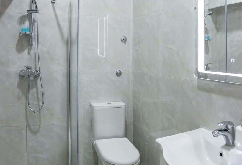 اتاق استاندارد چهار تخته, B&b Passage