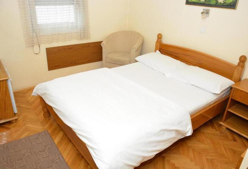 اتاق استاندارد, B&b Passage