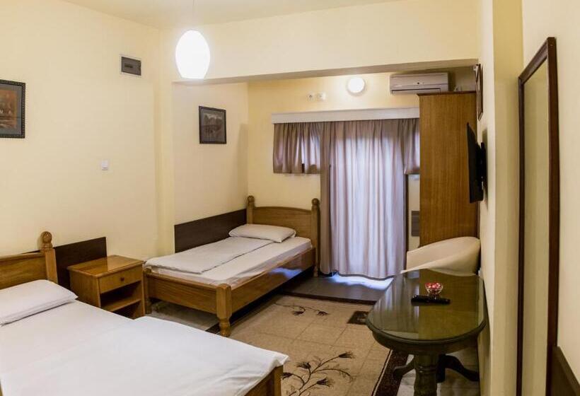 اتاق استاندارد سه نفره, B&b Passage