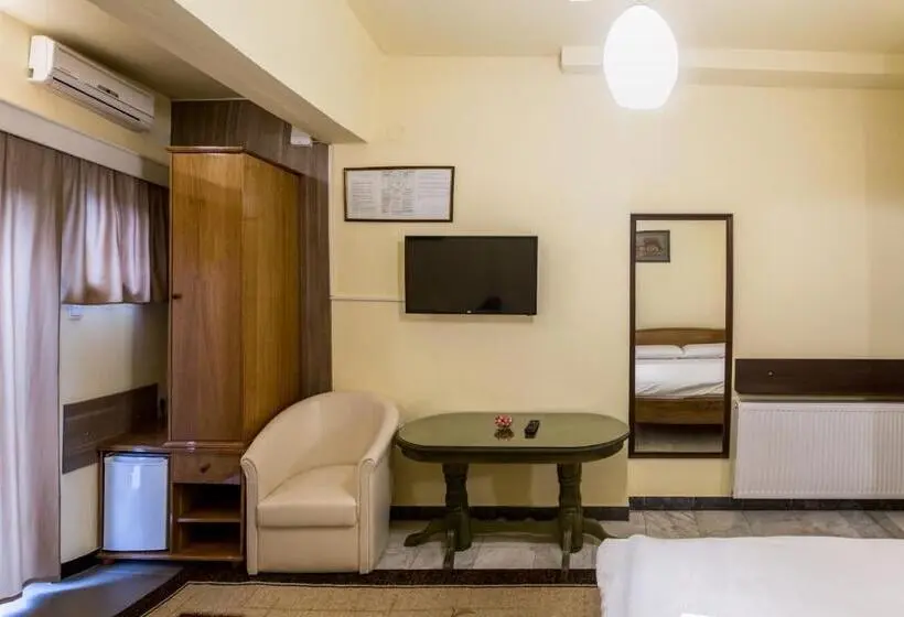 اتاق استاندارد سه نفره, B&b Passage