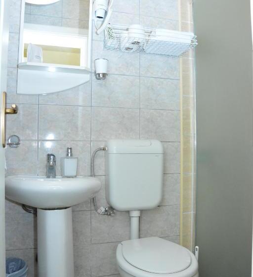 اتاق استاندارد سه نفره, B&b Passage