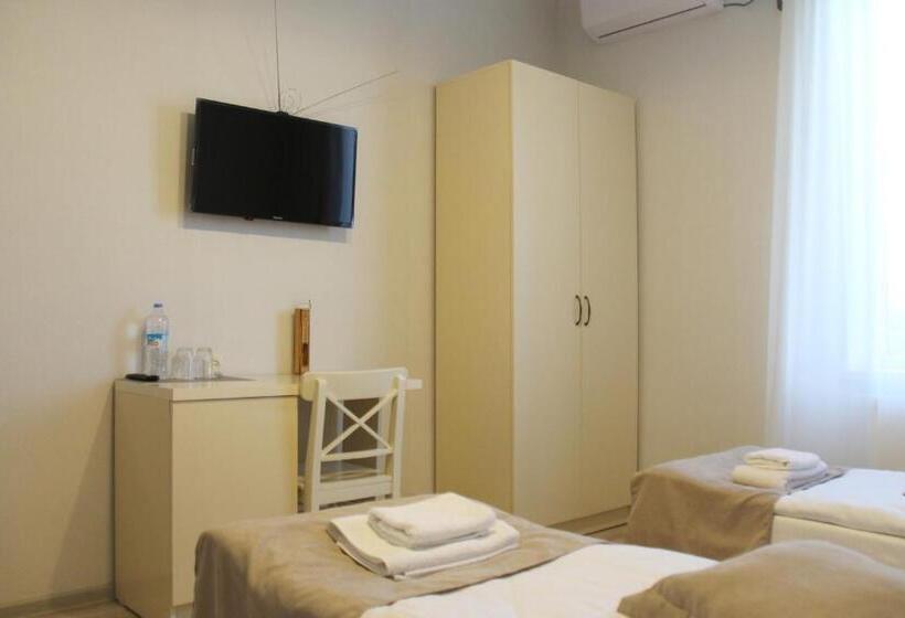 اتاق استاندارد سه نفره, Casa Calda