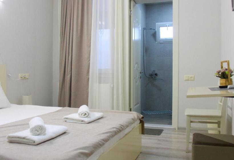 اتاق خانوادگی, Casa Calda