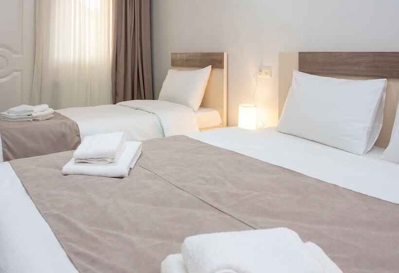 اتاق استاندارد سه نفره, Casa Calda