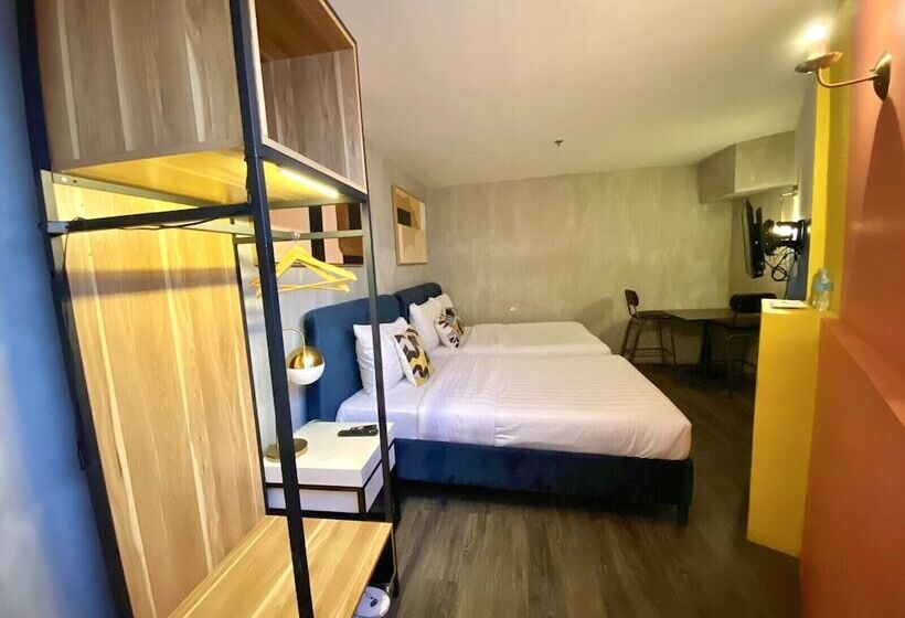 高级大房间, Citizen