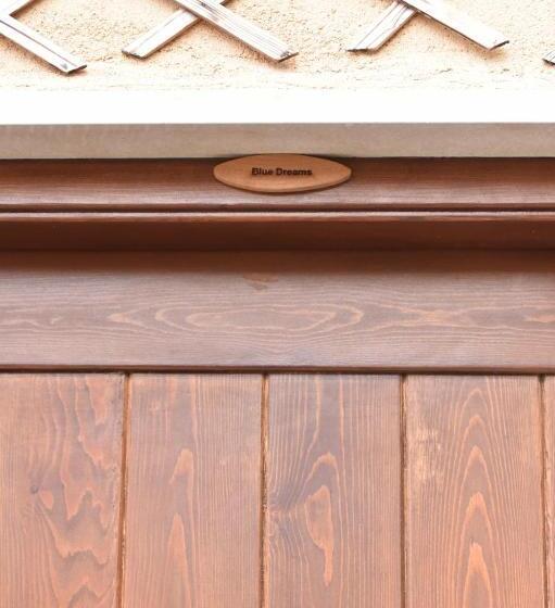 استودیوی استاندارد, Old Town Guest Houses