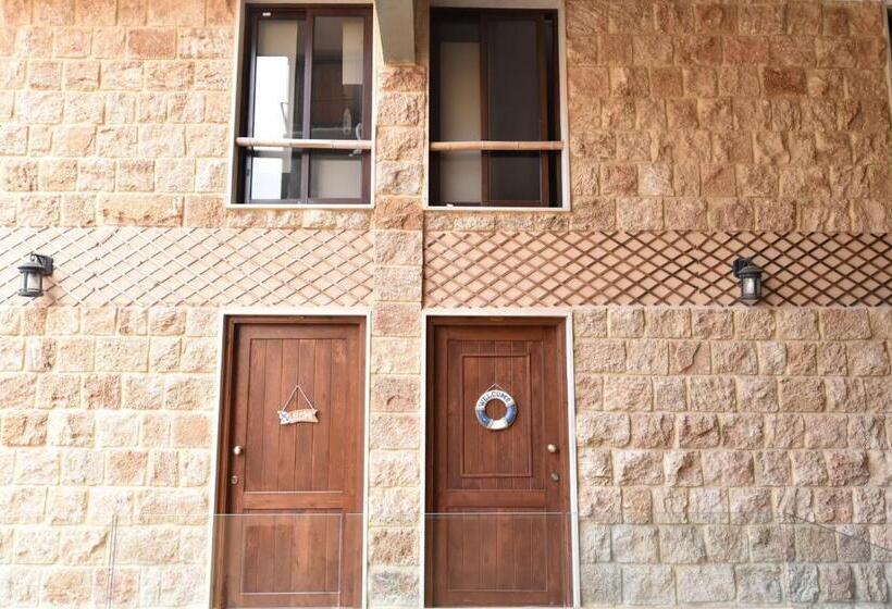 اتاق استاندارد, Old Town Guest Houses