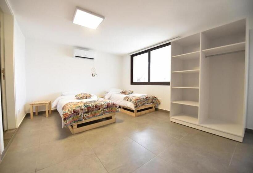 اتاق استاندارد, Old Town Guest Houses