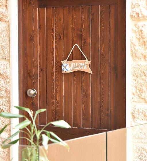 اتاق استاندارد, Old Town Guest Houses