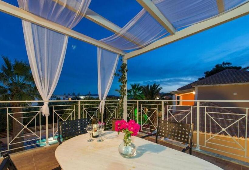 سوییت خانوادگی, Aeolos Boutique Hotel And Suites