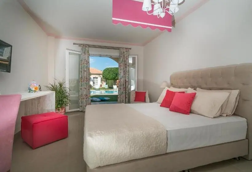 سوییت جونیور با چشم‌انداز استخر, Aeolos Boutique Hotel And Suites