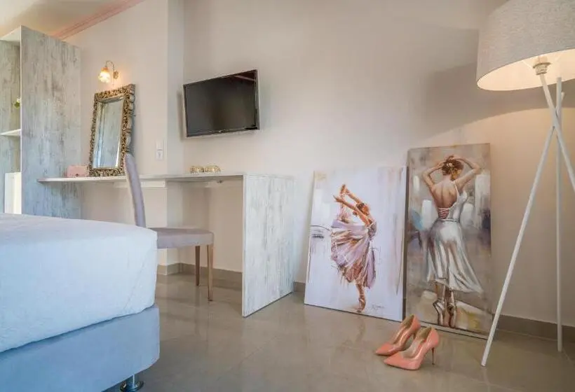 سوییت جونیور با چشم‌انداز استخر, Aeolos Boutique Hotel And Suites