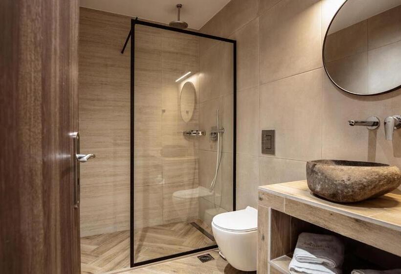 سوییت اجرایی, Aeolos Boutique Hotel And Suites