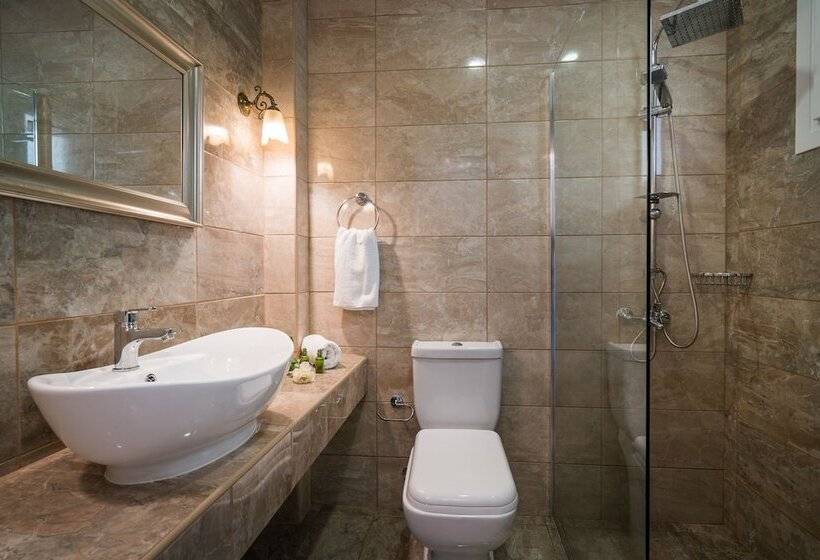 سوییت جونیور با چشمانداز استخر, Aeolos Boutique Hotel And Suites