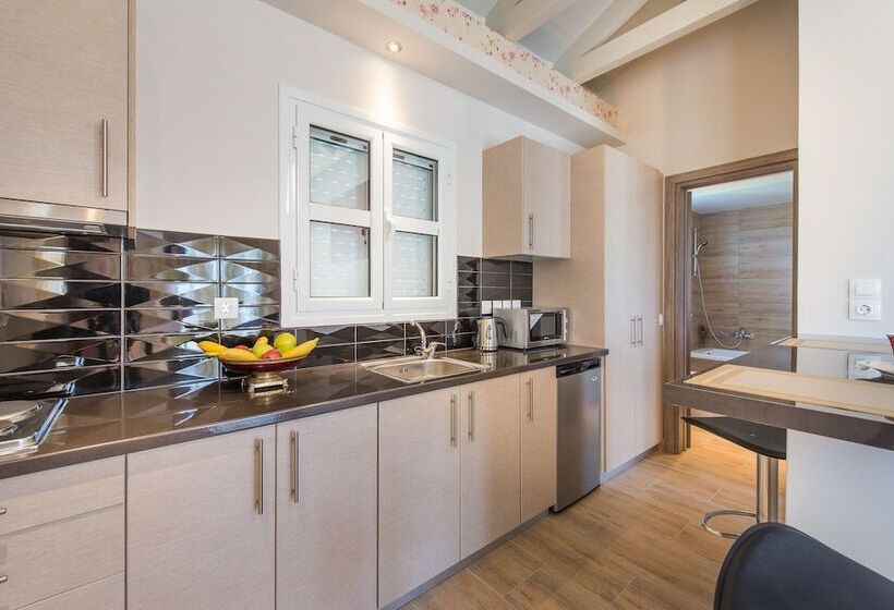 سوییت خانوادگی, Aeolos Boutique Hotel And Suites