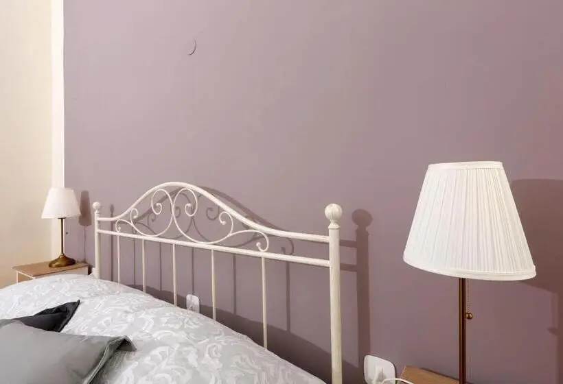 اتاق لوکس با تخت بزرگ, B&b La Contessa