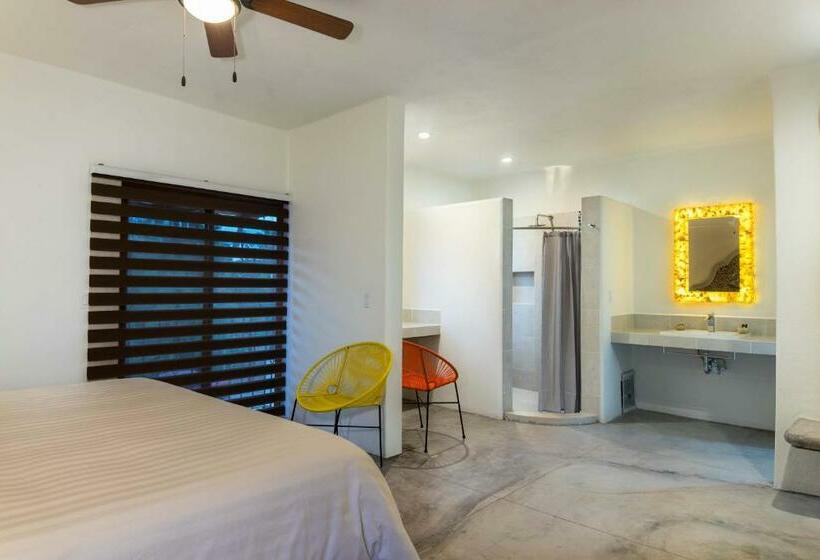 סוויטת ג'וניור, Rosarito