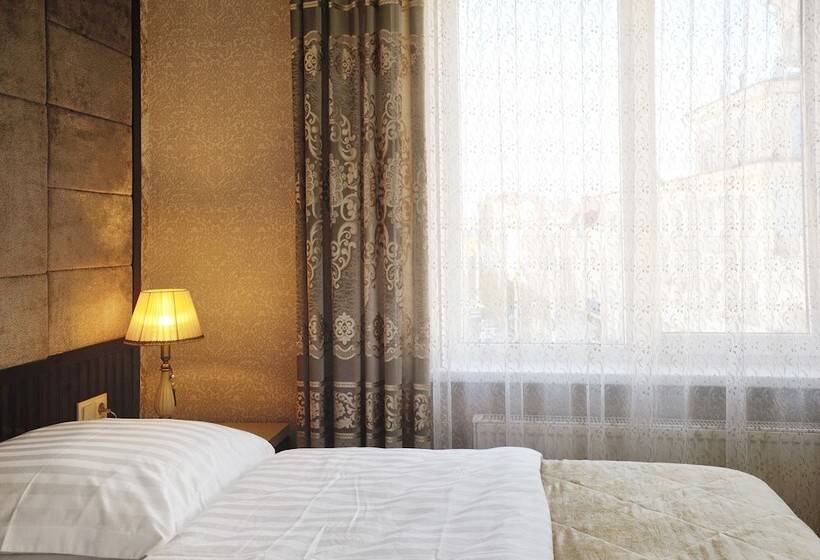 スイート, Royal Hotel Riz