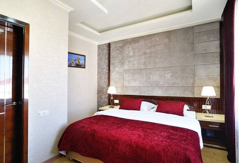 スイート, Royal Hotel Riz