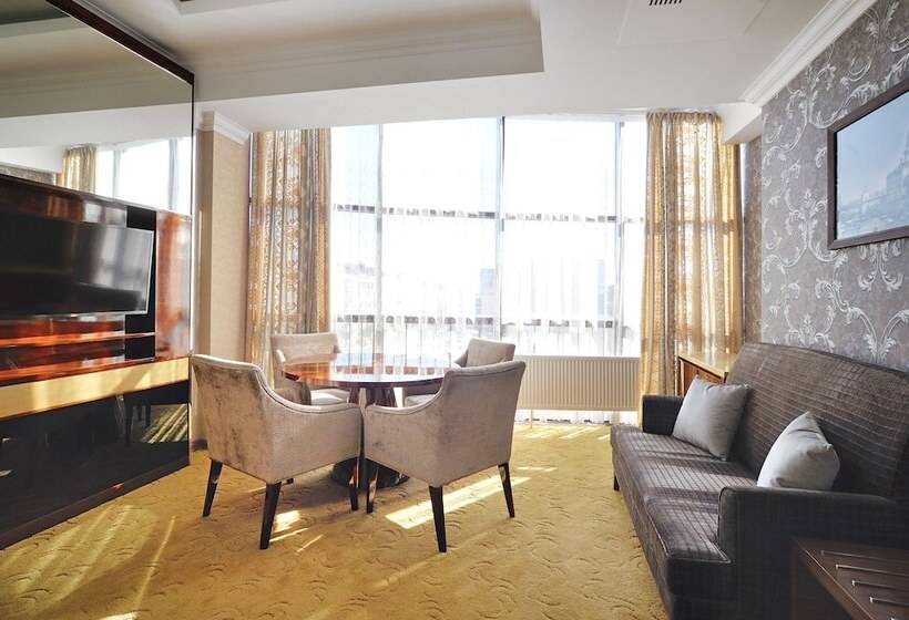 スイート, Royal Hotel Riz