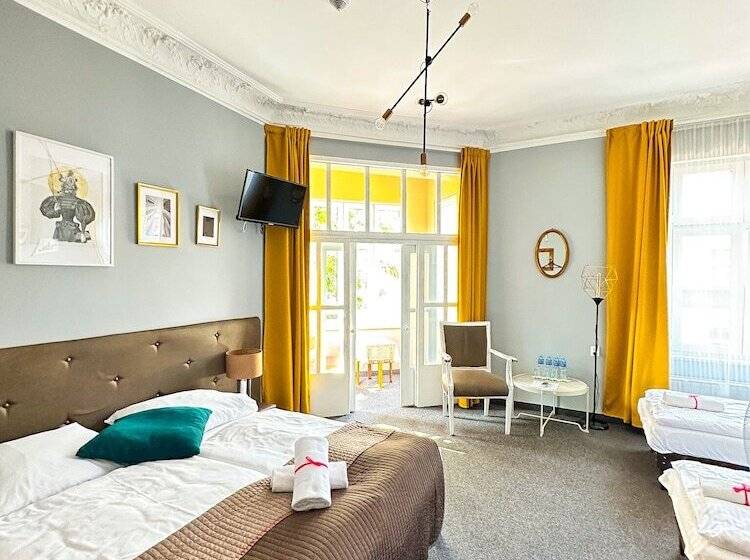 Apartamento Superior 1 Dormitório, Expolis Residence   City Center Mtp Targi   24h #betterthanyourex