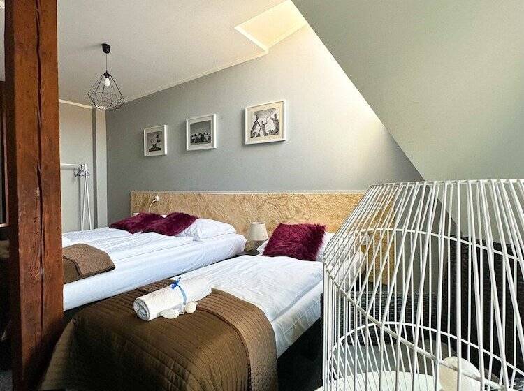 プレミアム4ベッドルーム, Expolis Residence   City Center Mtp Targi   24h #betterthanyourex