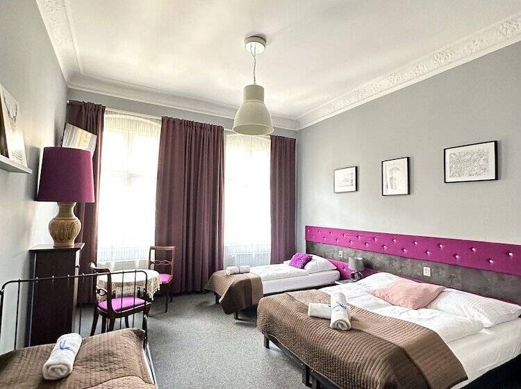 プレミアム4ベッドルーム, Expolis Residence   City Center Mtp Targi   24h #betterthanyourex