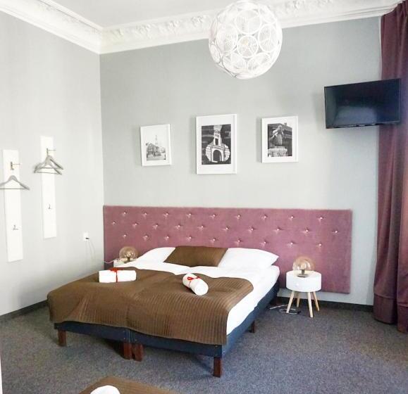 Apartamento Superior 1 Dormitório, Expolis Residence   City Center Mtp Targi   24h #betterthanyourex