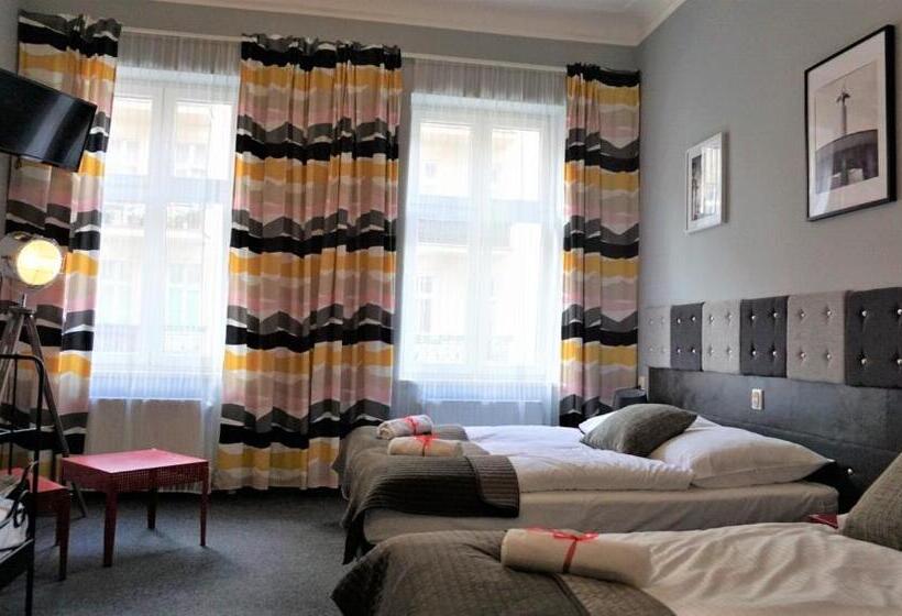 プレミアム4ベッドルーム, Expolis Residence   City Center Mtp Targi   24h #betterthanyourex