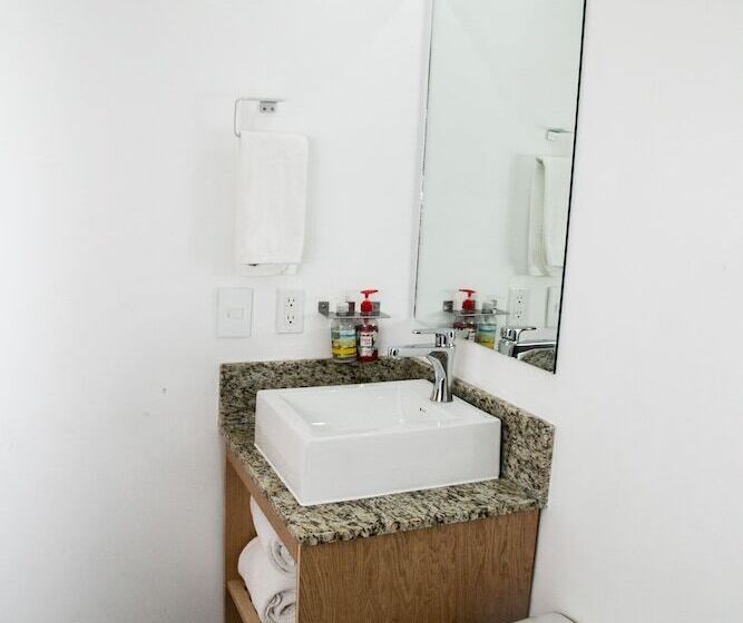 חדר דלוקס, Booking 500