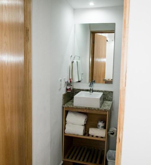 Quarto Estandar, Booking 500