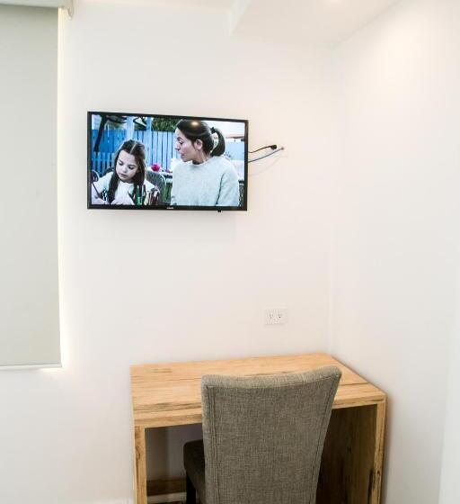 חדר דלוקס, Booking 500