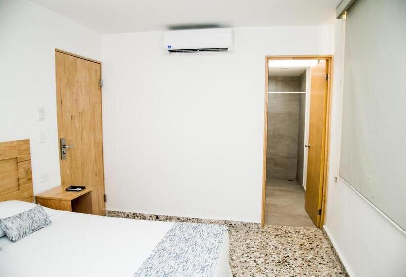 חדר דלוקס, Booking 500