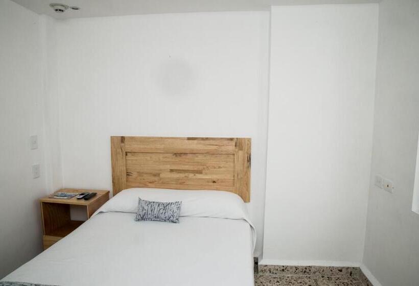 חדר סטנדרט, Booking 500