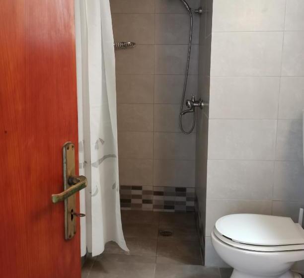 غرفة قياسية, Eleftheria