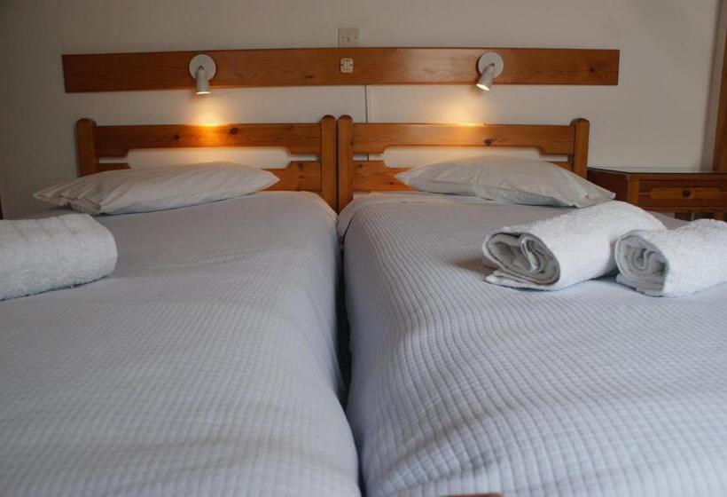 غرفة قياسية, Eleftheria